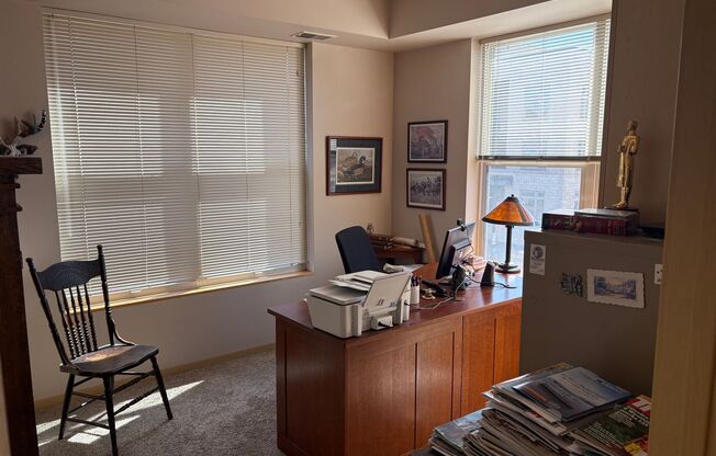 2 beds, 2 baths, 926 sqft, $1,600, Unit 301