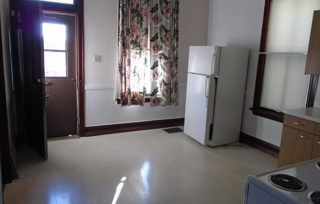 3469 N KEDZIE