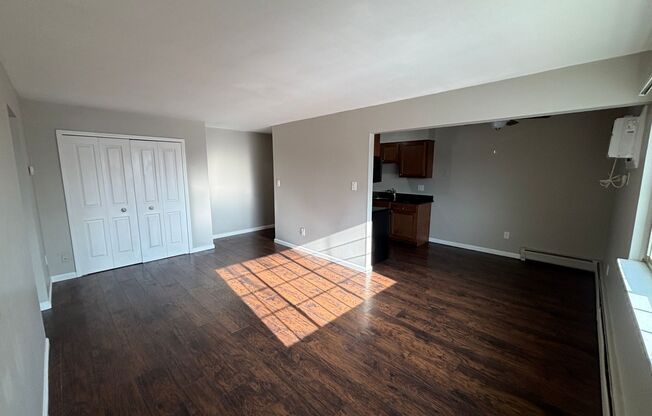 1 bed, 1 bath, 650 sqft, $995, Unit 23-203