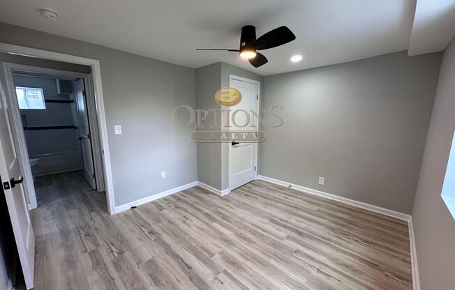 2 beds, 1 bath, $1,550, Unit A1