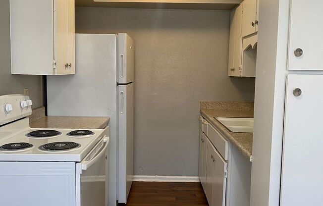 TEXANA APARTMENTS