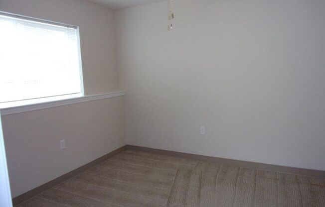 1 bed, 1 bath, 566 sqft, $1,277, Unit 137-316