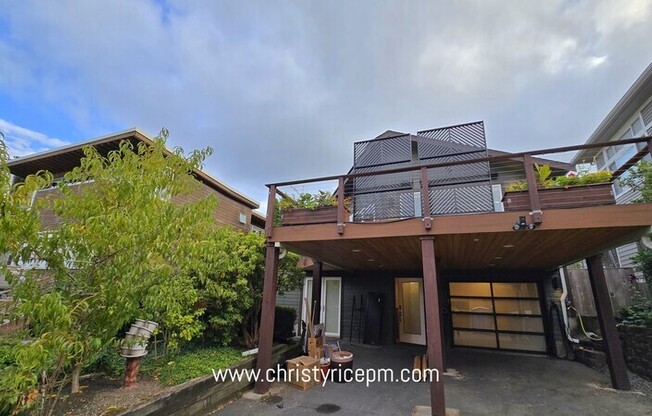 609 13 AVE W