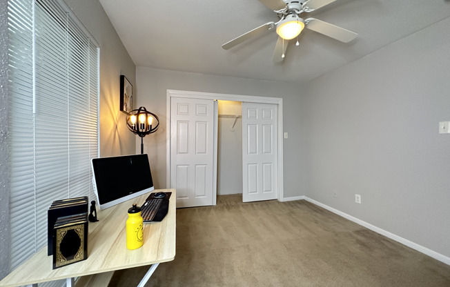 3 beds, 2 baths, 1,096 sqft, $1,399