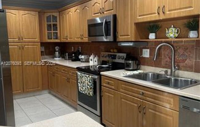 5505 W 14th Ln # 5505, Hialeah, FL 33012