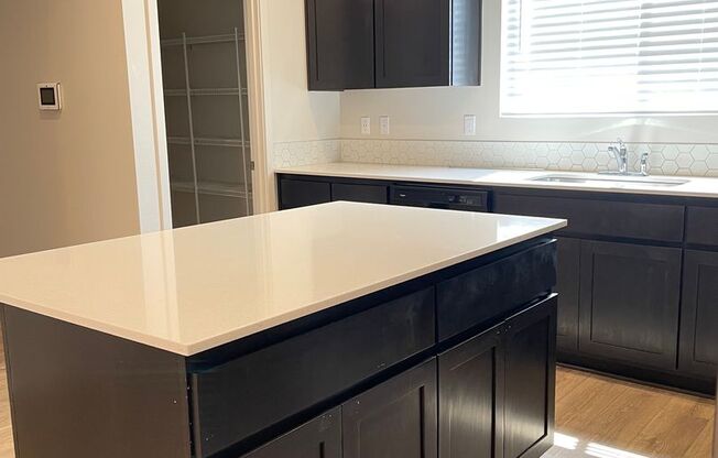 4-Bedroom Home in Bethany!