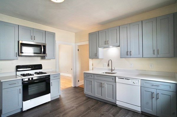 5 BEACON ST