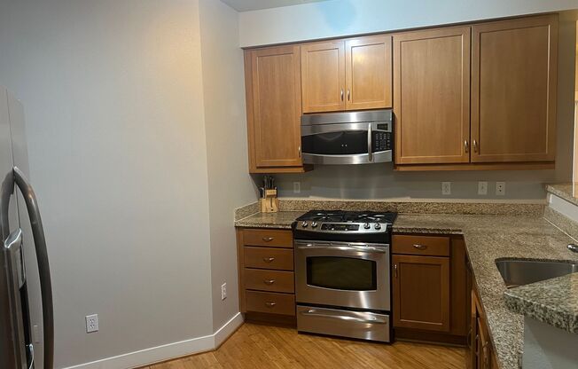 2Bd/2Ba Bothell Condo