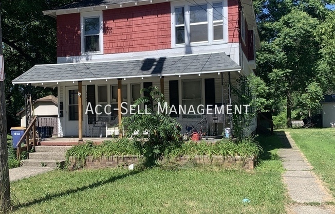 2109 CHARLES SW
