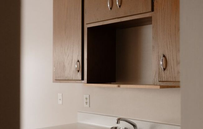 1 bed, 1 bath, 575 sqft, $950, Unit 1