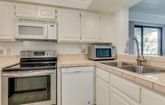 2 beds, 2 baths, $1,995