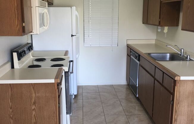 2 beds, 1 bath, 875 sqft, $1,545, Unit 485-206