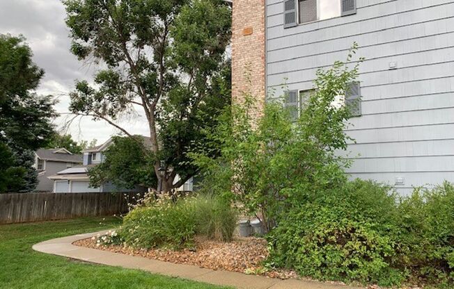 2-Bedroom condo with carport for rent at Hunter Creek!