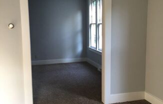 2 beds, 1 bath, $1,100