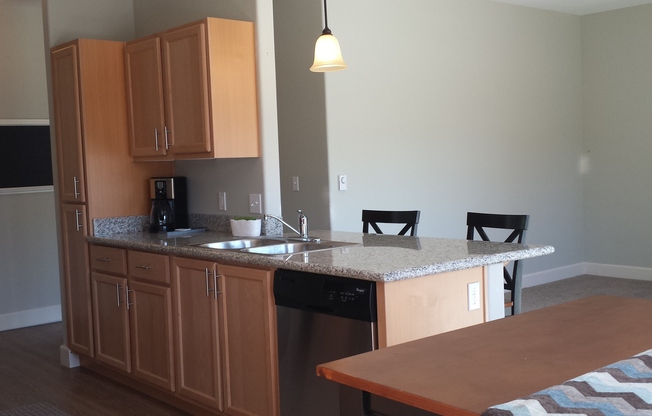 1 bed, 1 bath, 728 sqft, $1,615, Unit 103-D