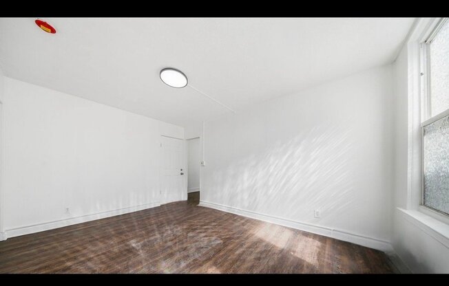115 8 14 AVE