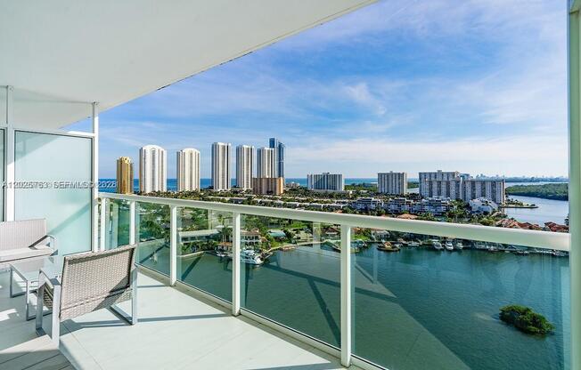 400 Sunny Isles Blvd