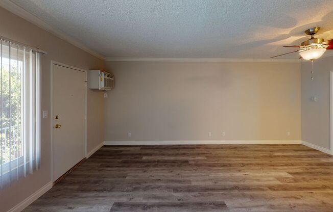 1 bed, 1 bath, 561 sqft, $1,795, Unit 214