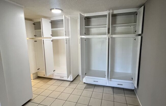 Studio, 1 bath, $1,995, Unit 2L