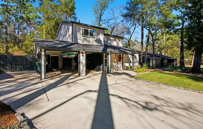 1004 E RED CEDAR CIR