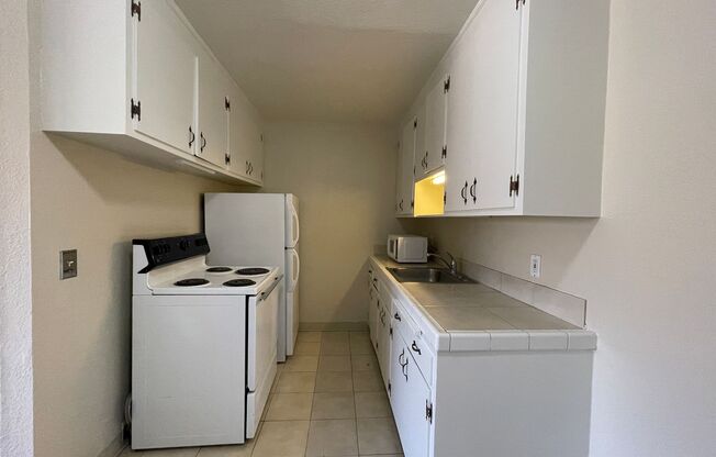 1 bed, 1 bath, 590 sqft, $1,995, Unit #7