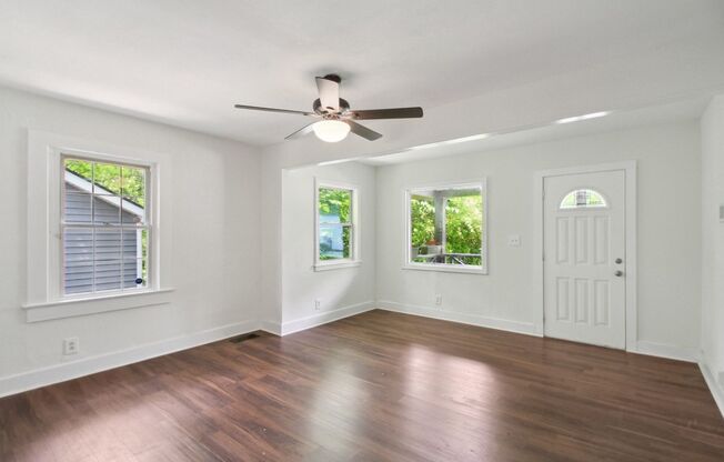 Charming 2BR/1Bth bungalow in Atlanta