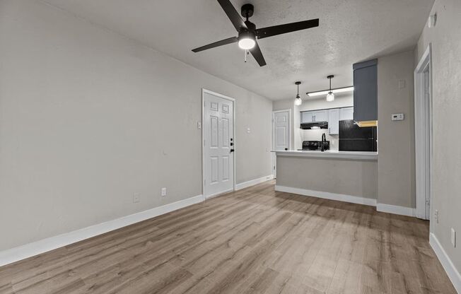 1 bed, 1 bath, 486 sqft, $729, Unit 117