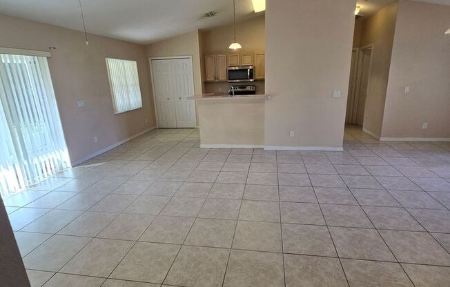 3 beds, 2 baths, $1,700