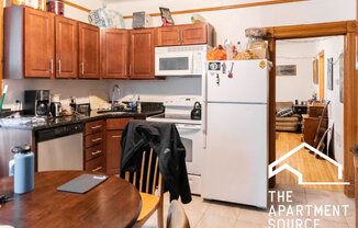 2616 N Marshfield Ave, Chicago IL 1F