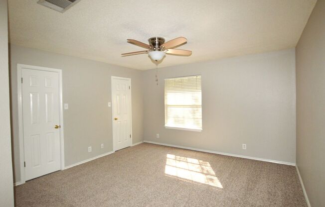 3 beds, 2.5 baths, $1,900
