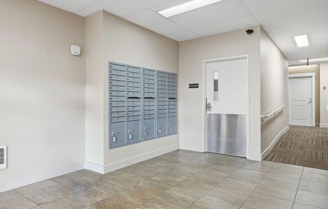 2 beds, 1 bath, 622 sqft, $1,695, Unit 212