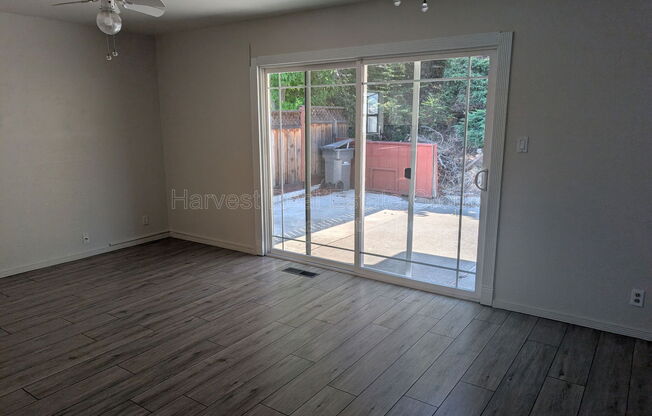 82 ELYSIAN FLDS DR