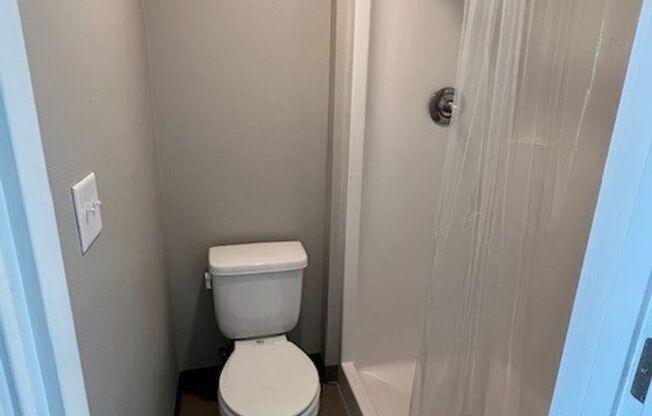 Studio, 1 bath, 172 sqft, $825, Unit C5