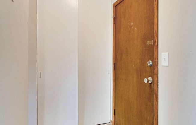 1 bed, 1 bath, 610 sqft, $1,315, Unit 257-303