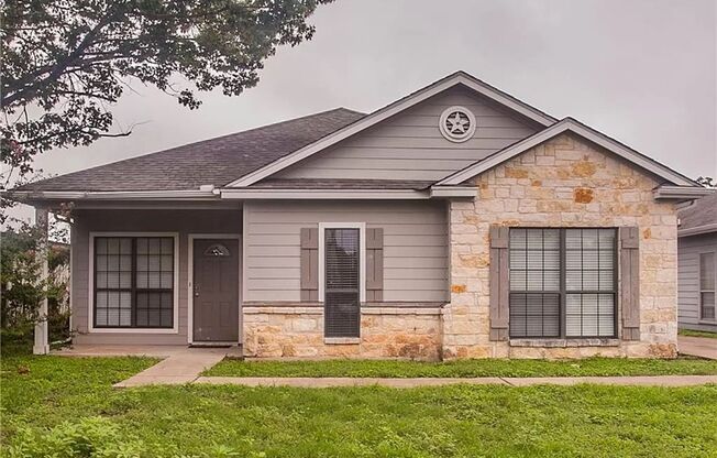 Charming 4/3 House Near Baylor!