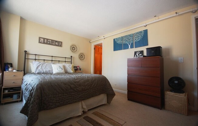 2 beds, 2 baths, 1,000 sqft, $3,950, Unit 401