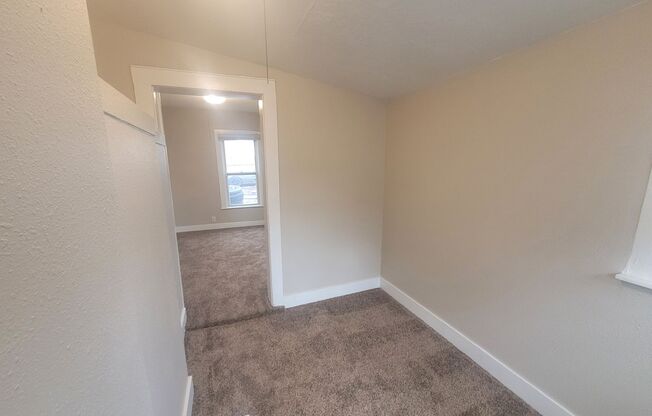 3 beds, 1 bath, $1,395