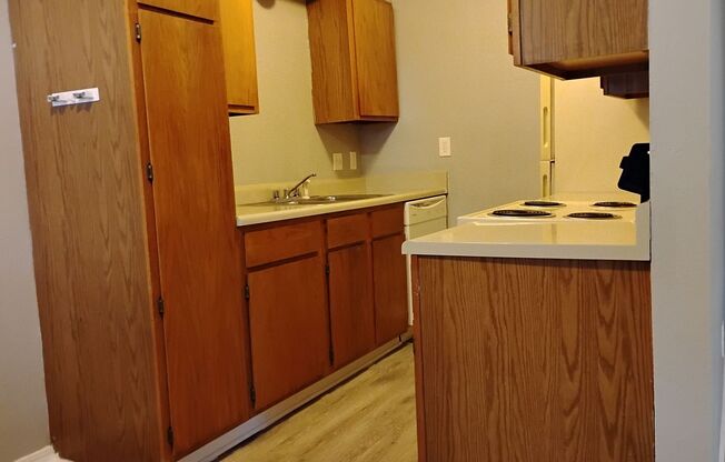 Kentucky Pine Apartments