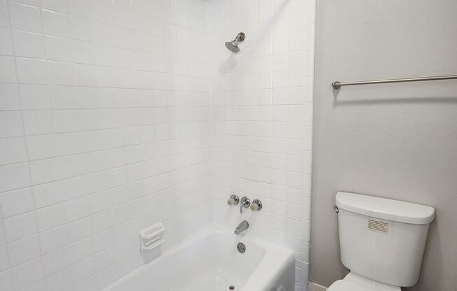 3 beds, 2 baths, 1,256 sqft, $1,500, Unit 06-0602W/D