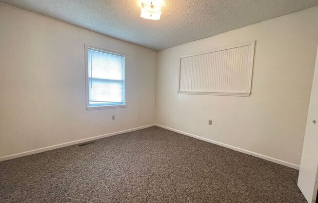 2 beds, 1 bath, $850