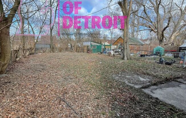 3 BEDROOM 1 BATH FREE PRE-SCREEN