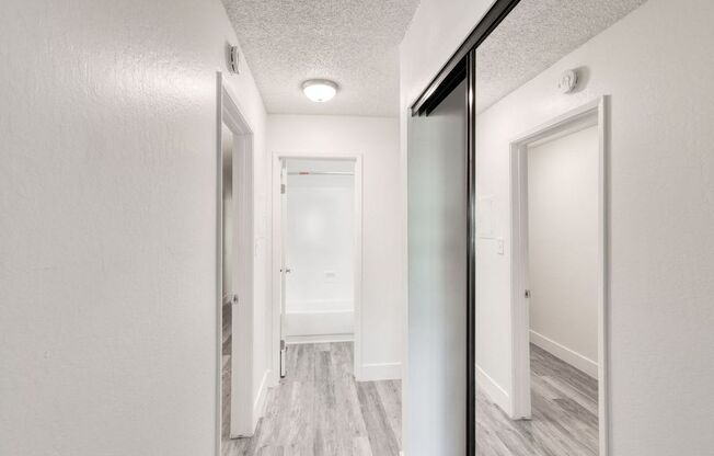 Fenix 424 by Trion Living