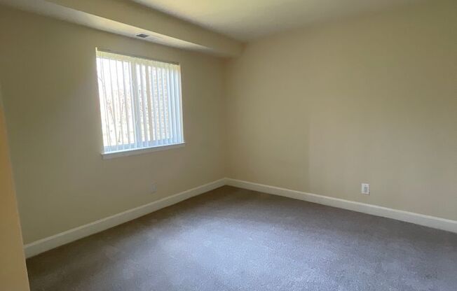 2 beds, 2 baths, 1,000 sqft, $1,950, Unit 14229 #103