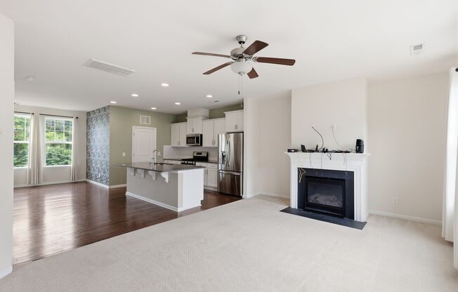 4bd 3.5bath TWH close to LoSo, South End, Uptown, NoDa