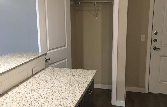 3 beds, 2 baths, $2,220, Unit 4858-102