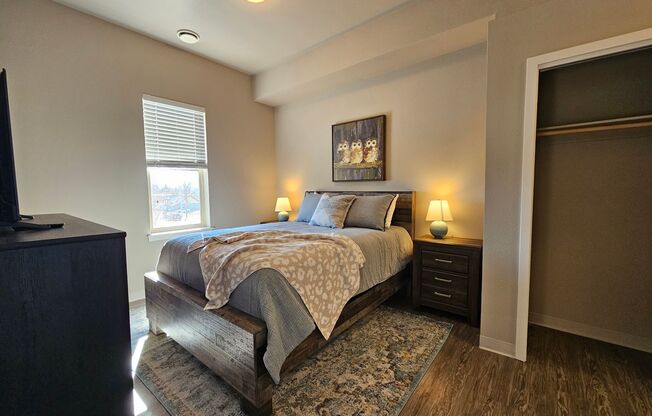 2 beds, 2 baths, 995 sqft, $2,700, Unit 305