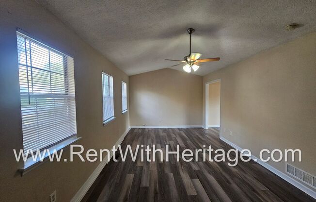WOW!!!....WHAT AN AWESOME HOME. GREAT HOME WITH PLENTY OF SPACE.