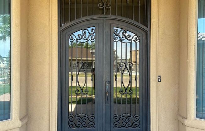 HOME FOR RENT IN CLINT