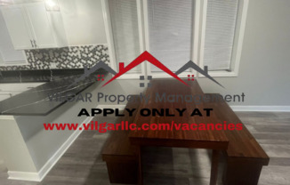 3 beds, 1 bath, 1,100 sqft, $1,200, Unit First Floor (Apt A1 Front)