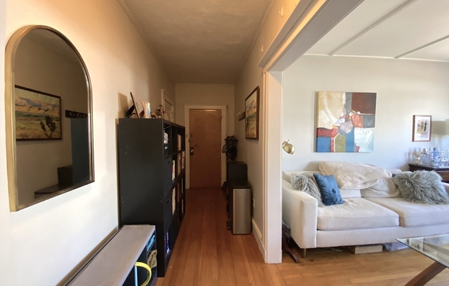 1 bed, 1 bath, 500 sqft, $3,000, Unit 30